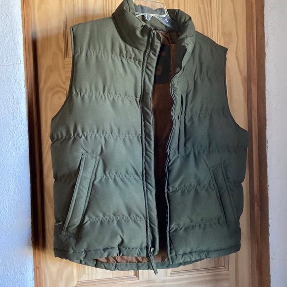 Saint johns bay size medium green  vest - Picture 1 of 7